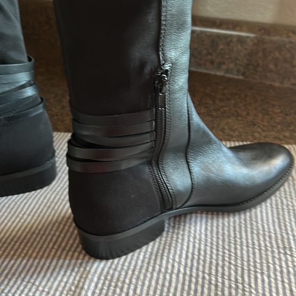 NEW “Vince Camuto” Librena size 8 1/2 heel 1 1/4 aprox leather/gore-Tex - Picture 8 of 15